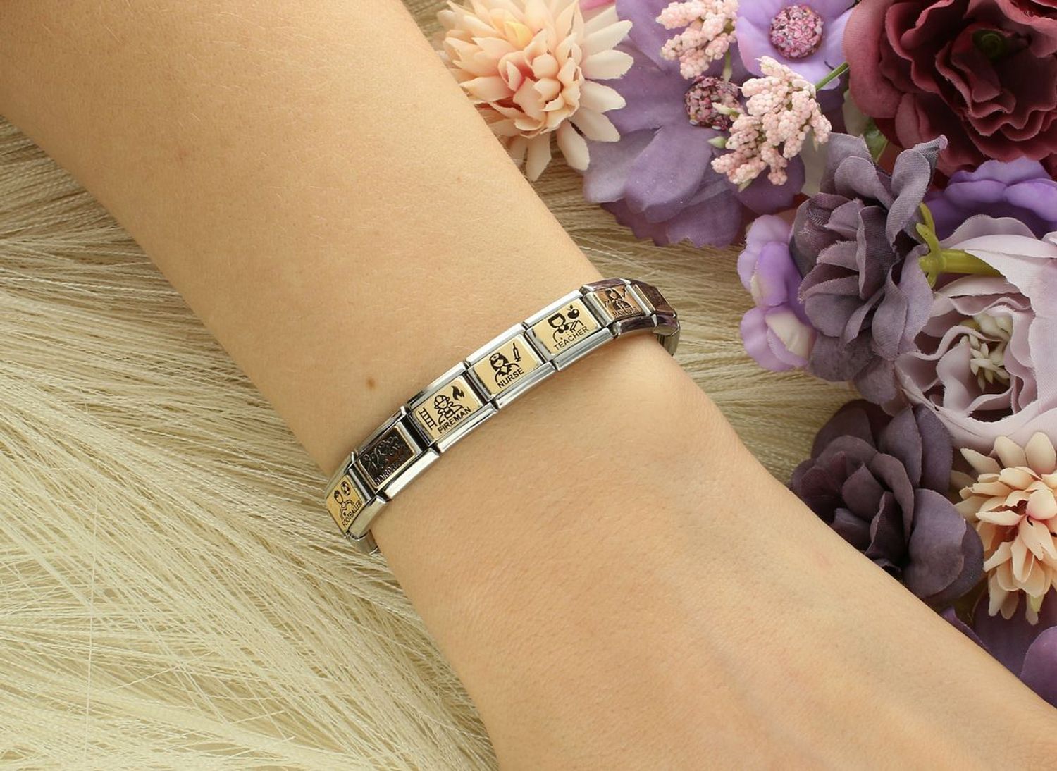 Nomination Link 18K zawieszka złoto 'Nauczyciel' 030166 26 ✓ Zawieszki Nomination ✓ Wyjątkowy prezent ✓ Nomination ✓ Bransoletka Nomination ✓ Bransoletka ze stali ✓ Gwarancja najniższe.jpg